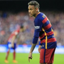 Neymar exige “pruebas” de acusación por evasión de impuestos